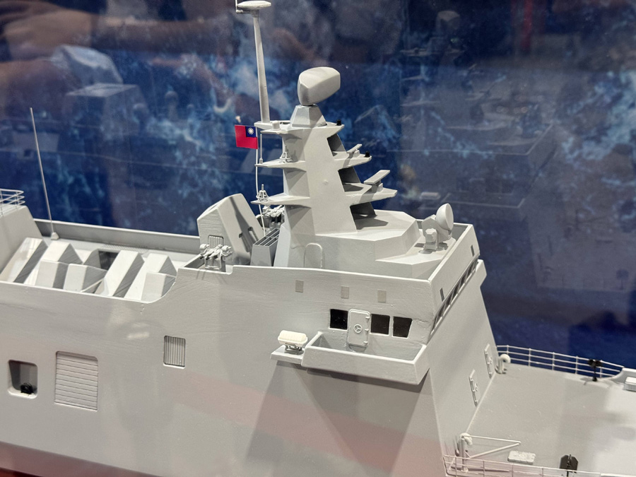 湾湾：2025台北航太展上有“輕型巡防艦”的模型！