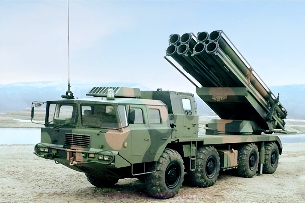 岛蛙讨论：对岸遠程火箭彈击中海上目标的畫面是假的？