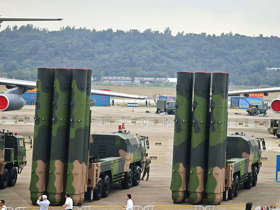 岛蛙讨论：大陸怎不給委內瑞拉大量的殲10C+PL15修理美國？