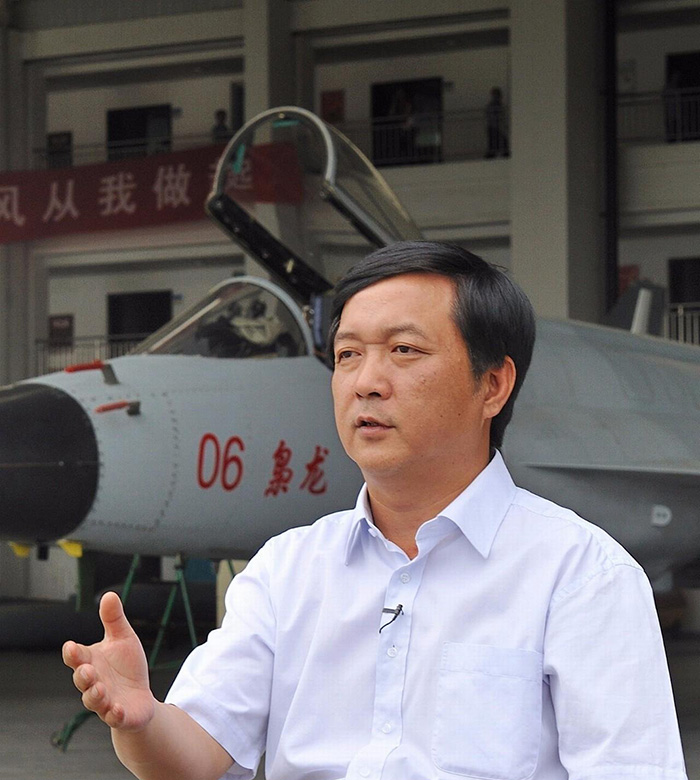 湾IDF301教主：中國隱身神機J-20之父楊偉被捉，中國隱身機神話阳萎了？