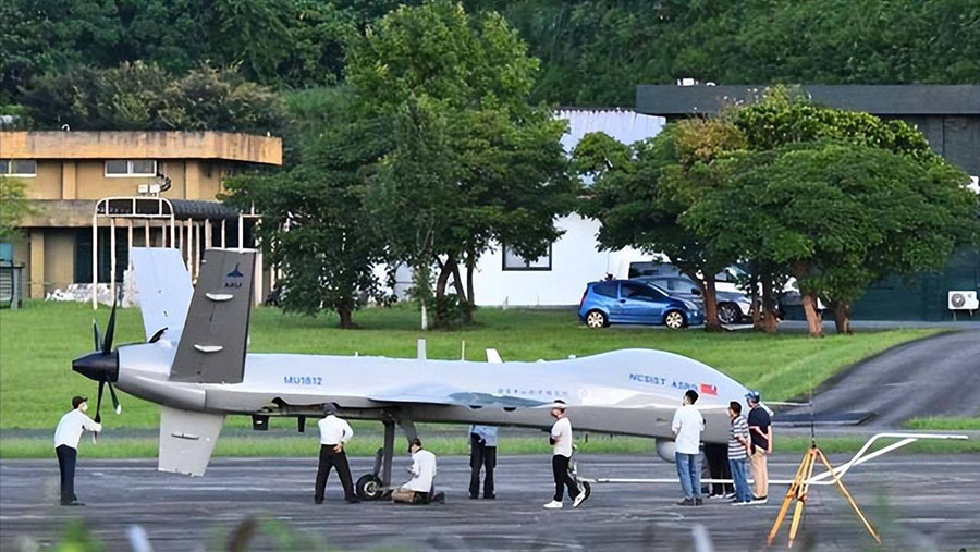 湾湾讨论：第一架购自美国的MQ-9B無人機已運抵台岛